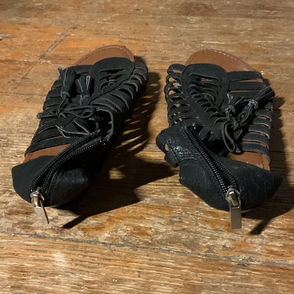 Peace Sandals - Picture 3 of 3